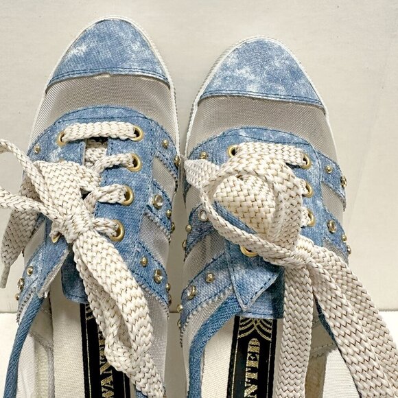 VTG Sneakers - Picture 8 of 10